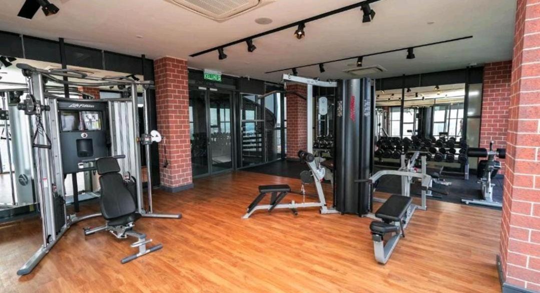 Klcc Towerviewsty5Pax At Ceylonzsuites Kuala Lumpur Exterior photo