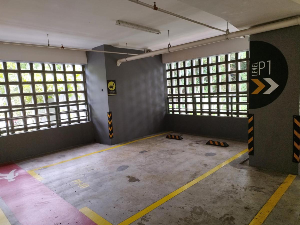 Klcc Towerviewsty5Pax At Ceylonzsuites Kuala Lumpur Exterior photo